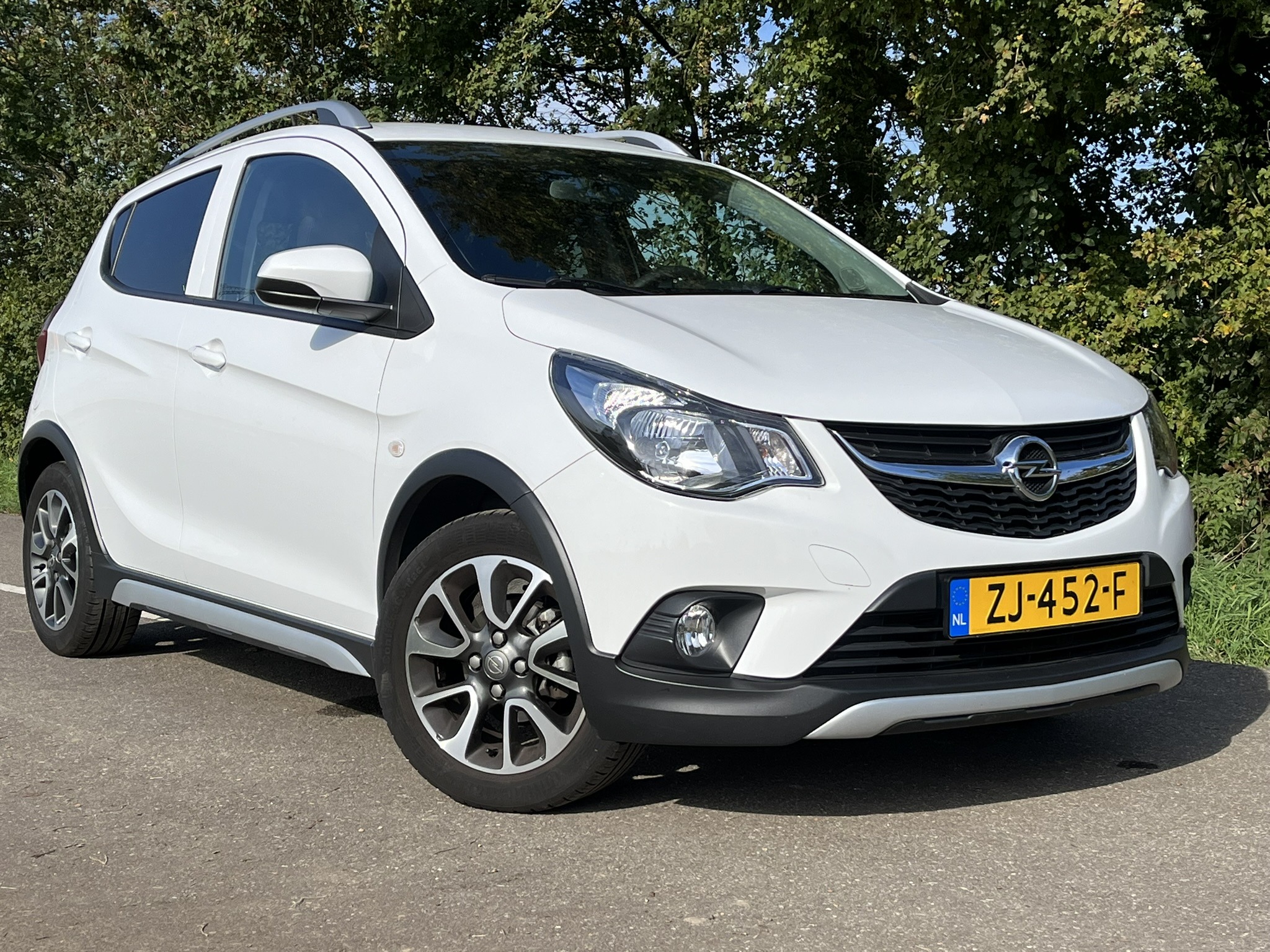 Opel Karl 1.0 Rocks Online Edition